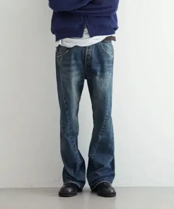 더블렛 사용된 마감 처리 데님 팬츠 "인디고"