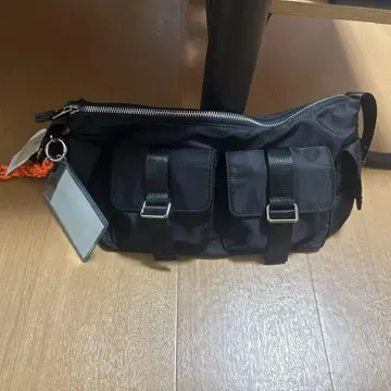 오리지널 참 포함 멀티 숄더백