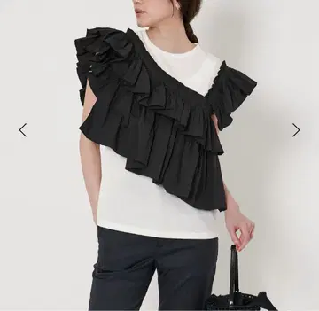 미사용 새상품 UNITED ARROWS 플리츠 프릴 상의