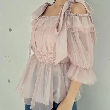 dazzlin 얇은 명주 그물 리본 페플럼 2way 상의 오프숄더 핑크
