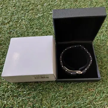 클리오 임펄스 팔찌 스퀘어 M 19cm