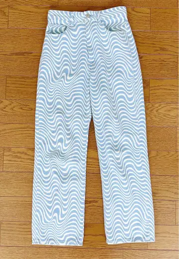 SLY jeans 웨이브 패턴 데님 팬츠 착용컷