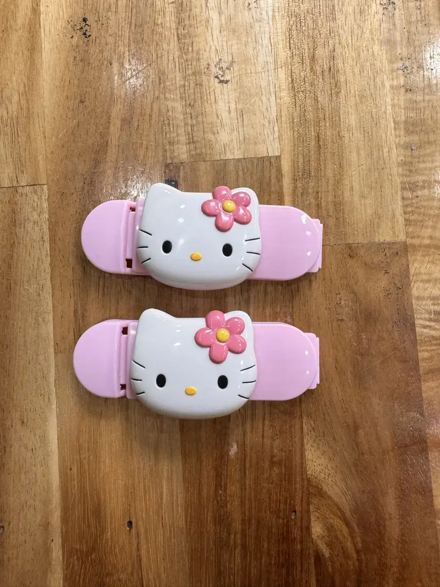 고전 키티 카오하나 집게 새상품