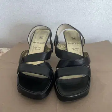 BRUNO MAGLI 블랙 샌들 하이힐 사이즈 M