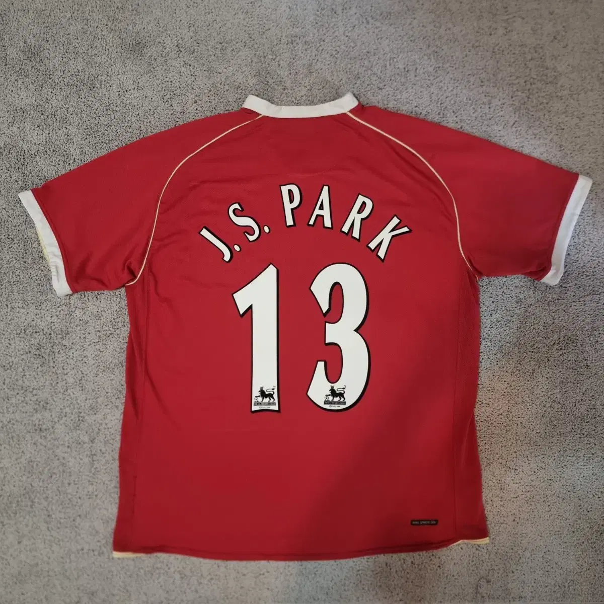 06-07 Season Manchester United Home Jersey #13 Park Jisung