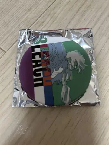 BLEACH 페이크 가죽 거울 캔디스