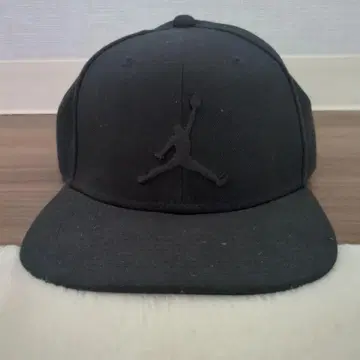 조던 블랙 스냅백 캡