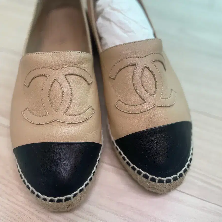 CHANEL エスパ38 Chanel Sandals Size 38 EU