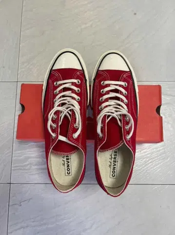 새상품 CT70 28cm 빨간색 로우 컷