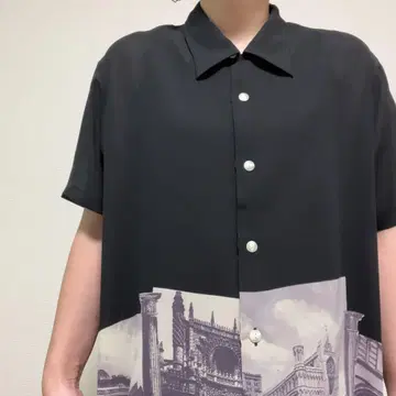 블랙 검정 비침 중세 건축물 대성당 그림 패턴 셔츠