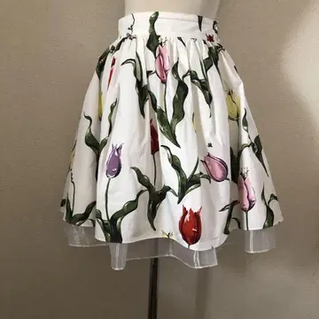 MILK 츄리 로맨스 스커트