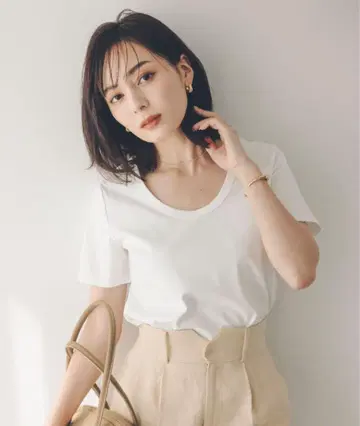 anuans U 넥 T