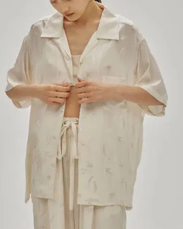 새상품 TODAYFUL 투데이풀 Swallow Satin Shirts