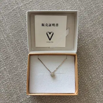VERITE 다이아몬드 목걸이
