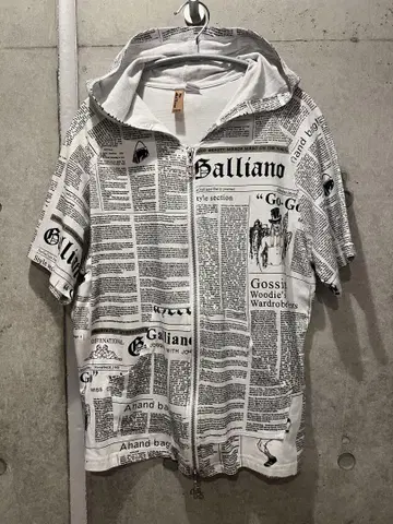John Galliano 뉴스 페이퍼 후드티 존 갈리아노