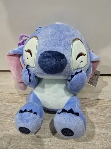 스티치 봉제 인형 미니백 양쪽 눈 감은