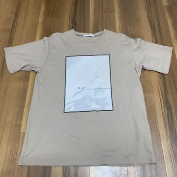 MEN'S MELROSE 베이지 티셔츠 DAY 프린트 사이즈 L