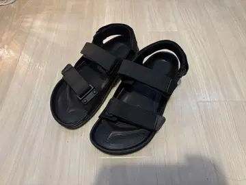 블랙 스포츠 샌들 벨크로