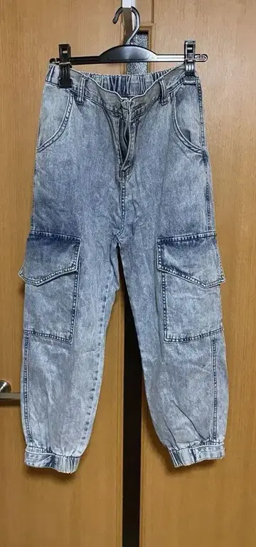 라이트 블루 카고 팬츠
