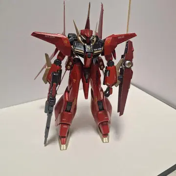 RE/100 바우