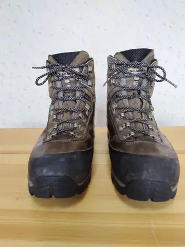 SCARPA 스컬파 트레킹 슈즈 등산화 브라운 가죽 28cm
