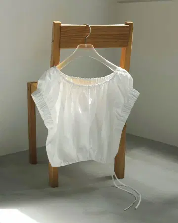 아누케 오프숄더 톱스