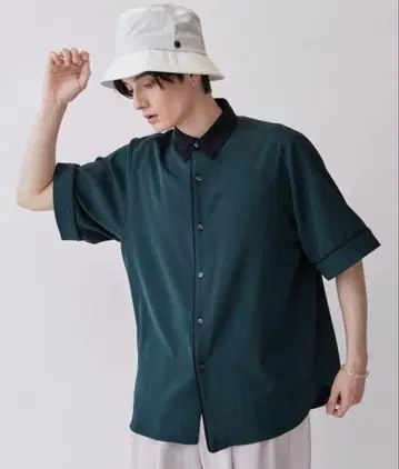 컨디션 최상 Lui's 파이핑 클레릭 5부 소매 셔츠