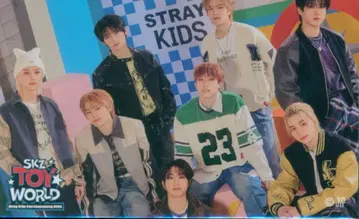 StrayKids 2024TOY WORLD 집합 스티커 ON)E상