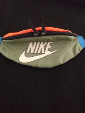 Nike 힙색 컬러풀