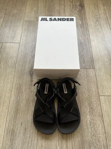 질샌더 블랙 샌들 38