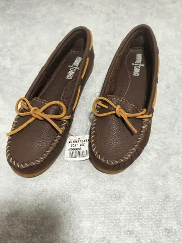 MINNETONKA 모카신 브라운