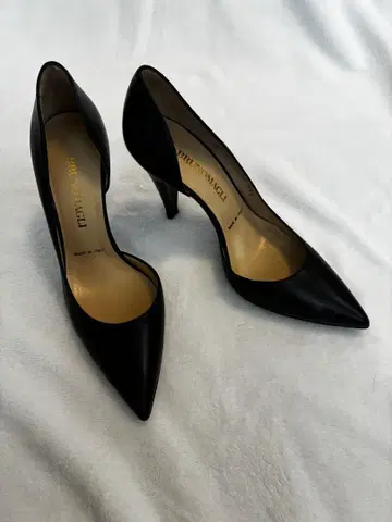 브루노 마리 블랙 가죽 펌프스 22.5cm 이탈리아제