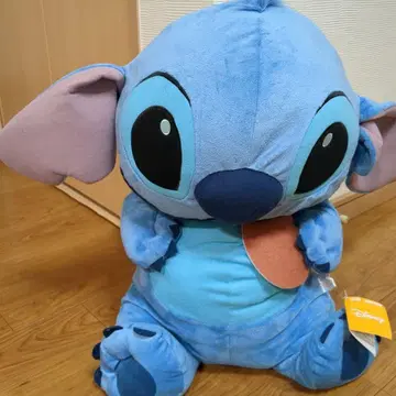 스티치 봉제 인형 빅 사이즈 60cm 이상입니다.