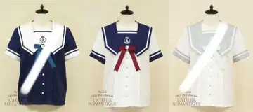 Amavel Crown Emblem 세일러 블라우스 아이보리
