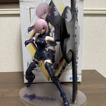 Fate/Grand Order 마슈 키리에 라이트 피규어