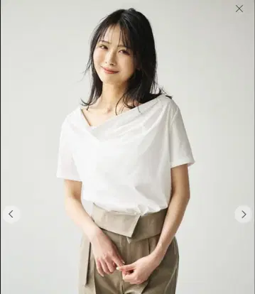 Aimeine 에메인 드레이프 컴팩트 티셔츠 오프