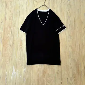 1361 D&G 돌체앤가바나 블랙 V넥 티셔츠 루즈핏