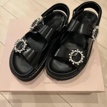 컨디션 최상] 시몬 로샤 Simone Rocha 블랙 샌들 38