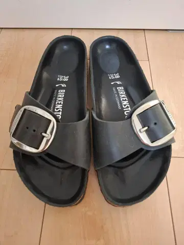 BIRKENSTOCK 버켄스탁 마드리드 빅 버클 38 블랙