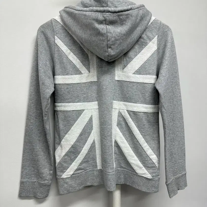 Fred Perry Union Jack Logo Hoodie Zip-Up on Bunjang Global Site.