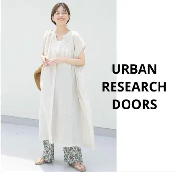 DOORS 보일 개더 프렌치 슬리브 원피스