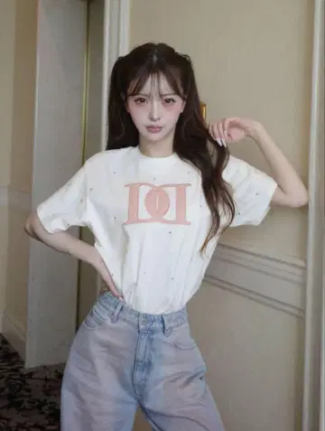 다리치 퀼팅 아플리케 비쥬 티셔츠 화이트 프리 사이즈