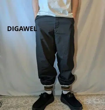DIGAWEL 밑단 절개 조거 팬츠 1