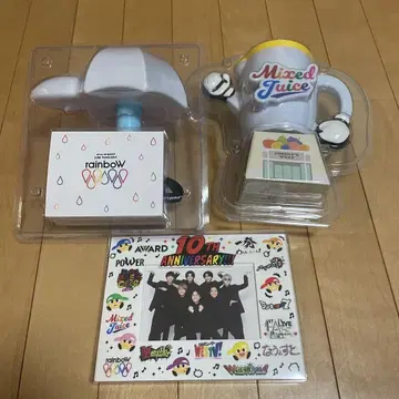 WEST. 굿즈