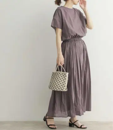 어반 리서치 도어스 코튼 보일 개더 원피스