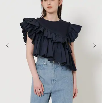 미사용 새상품 UNITED ARROWS 플리츠 프릴 상의