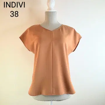 indivi 턱이 있는 프렌치 슬리브 블라우스