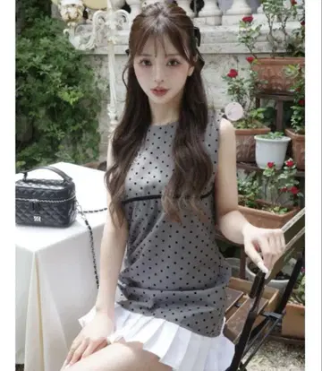 Darich 다리치 플로키 도트 슬리브리스 미니 원피스 그레이