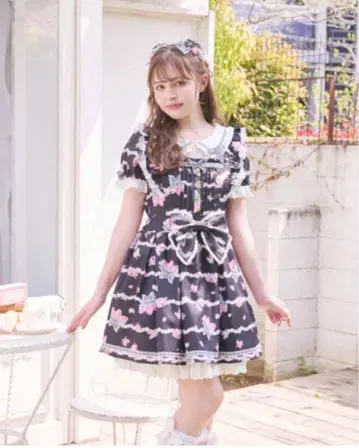 LIZLISA 크림베리 원피스 사이즈 M