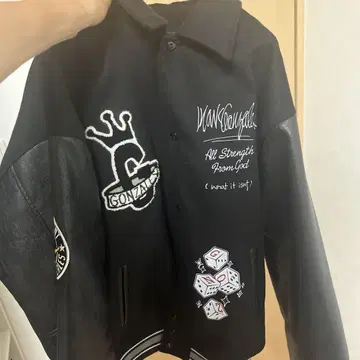 Gonzales 자수 블랙 바시티 자켓